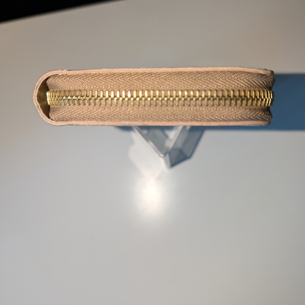 Louis Vuitton Vintage Gold Vernis Embossed Long Wallet - Picture 6 of 14